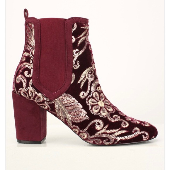 Embroidered Chunky Heel Velvet Booties - Picture 5 of 5